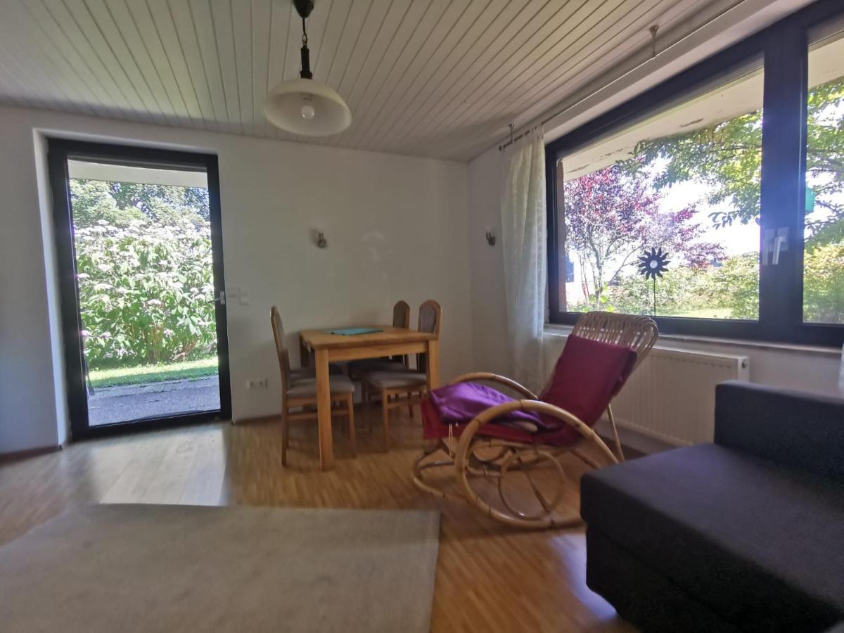 Haus Buron Apartment ทิทิเซ-นอยชตัดท์ ภายนอก รูปภาพ